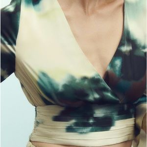 Zara tie dye print crop top multicolored.